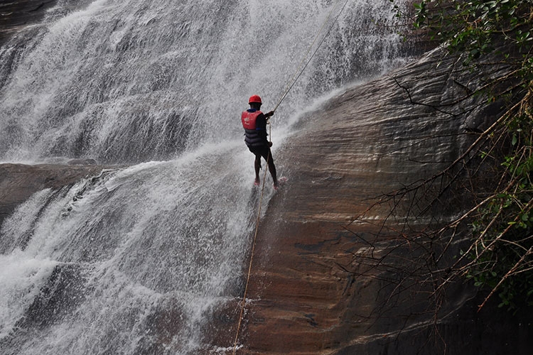 Waterfall Abseiling | Waterfall Abseiling in Kitulgala Sri Lanka | Waterfall Abseiling in Sri Lanka | Kitulgala Abseiling Waterfalls Sri Lanka