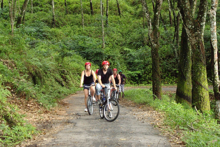 Cycling Tours in Sri Lanka | Sri Lanka Cycling Trips | Mountain Biking in Sri Lanka | Mountan Biking Trips in Sri Lanka